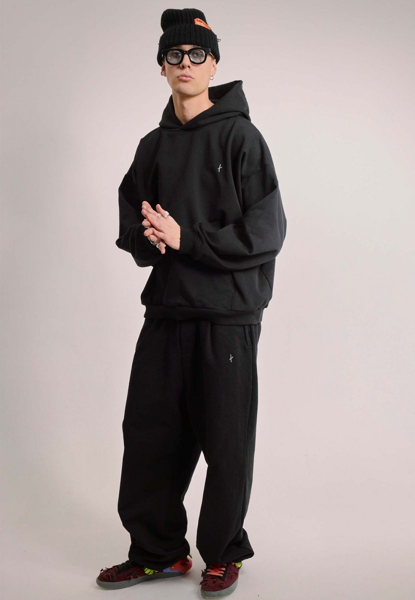 TYPES BLACK "480" HOODIE